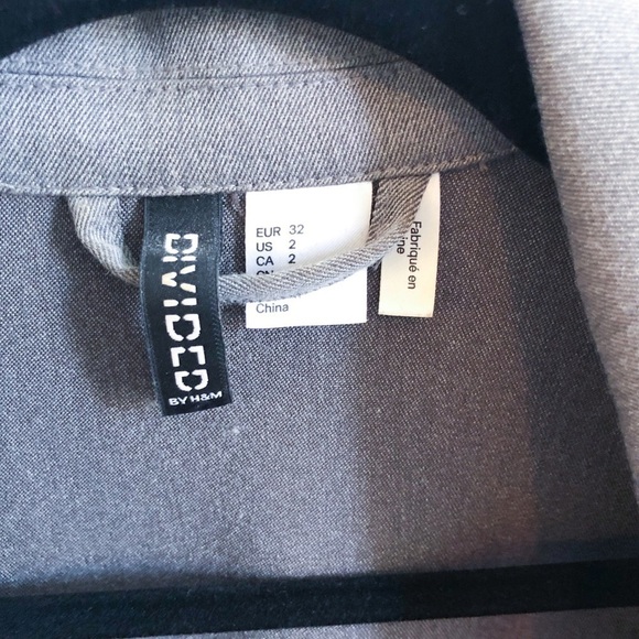 𝅺H&M grey jacket - Picture 4 of 6